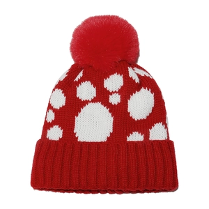 Rote Strickmütze für Eltern und Kinder mit weißen Punkten und Kunstpelz-Pompon für Winter