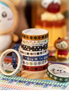 Nahaufnahme von Washi-Tape-Set mit Sternmuster für DIY-Scrapbooking und Planer