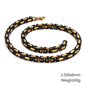 Detailed shot of black and gold stainless steel paperclip chain necklace, 500x6mm size