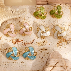 Elegant clover-shaped stainless steel earrings in gold with green pink white blue enamel