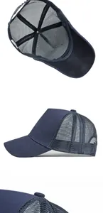 Detail van de marineblauwe truckerpet met ademend gaas en een verstelbare riemsluiting