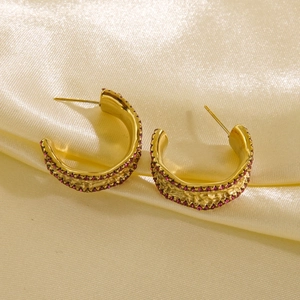 14K gold plated C-shaped hoop earrings with hammered texture and red zircon accents