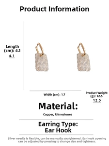 Spécifications de taille pour boucles d'oreilles rectangulaires dorées avec strass