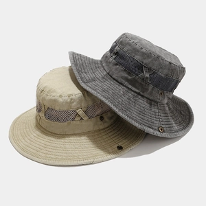 Cappello da sole outdoor con rete traspirante e cinturino per escursioni e trekking