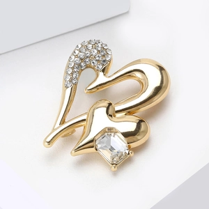 Exquisite gold-tone alloy heart brooch with sparkling rhinestones and a central crystal