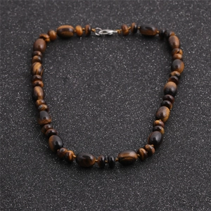 Collier en oeil de tigre et opale avec perles ovales et abacus avec fermoir en métal