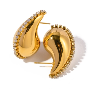 18K gold plated chunky teardrop earrings with sparkling cubic zirconia inlay and high-shine finish