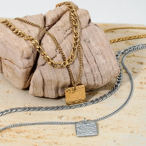 Double-layered 316L stainless steel necklace with hammered square pendant in gold and silver