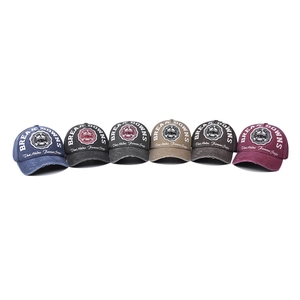 Vintage-Baseballkappen aus gewaschener Baumwolle in sechs Farben mit Stickerei und used-look