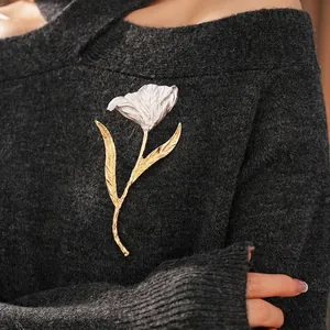 Tulip Flower Brooch Alloy Textured Gold Silver Plated Pin For Coat Sweater Elegant French Vintage Jewelry For Women
