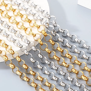 Detail of 304 stainless steel round link chains in gold and silver for DIY jewelry