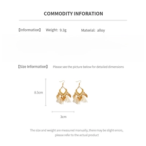 Size chart showing bohemian leaf tassel earrings dimensions 8.5x3cm and 9.3g weight