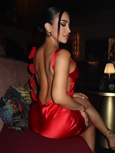 Sexy red satin backless evening dress with 3D floral straps for formal parties