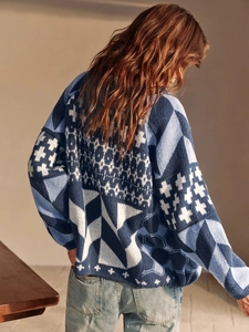 Women's Y2K oversized knitted cardigan with blue geometric snowflake pattern and long sleeves