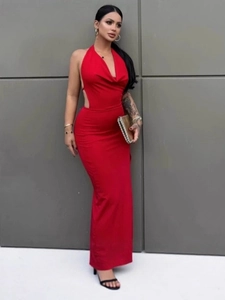 Abito lungo sexy rosso a fascia con scollo all'americana e ritagli laterali