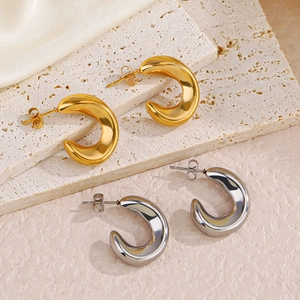 Boucles D'oreilles Créoles En Forme De C Acier Inoxydable Plaqué Or 18K Creux Géométrique Minimaliste Pour Femmes