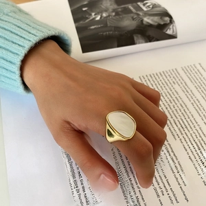Vintage French style gold plated 925 silver ring with oval white shell inlay on model