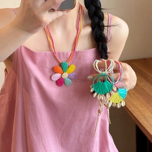 Bohemian Round Raffia Shell Pendant Necklace For Women Handmade Woven Multicolor Vacation Style Jewelry Gift
