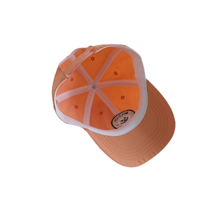 Schnelltrocknende orangefarbene Baseballkappe für Kinder mit atmungsaktivem Futter