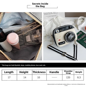 Size chart and interior view of the camera-shaped crossbody bag with strap details