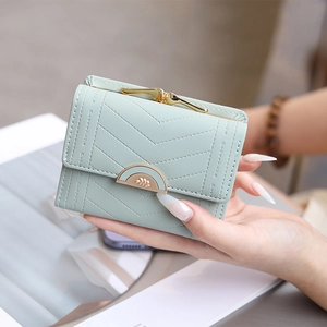 Women PU Leather Wallet Short Folding Multi Card Slots Purse With Leaf Metal Buckle Elegant V-Quilted Daily Ladies