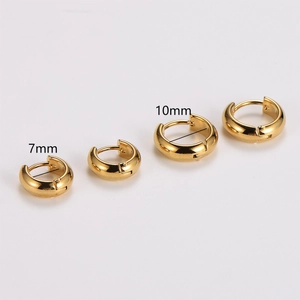 Poliertes Gold-Rundohrringe-Set in vier Größen mit Details zu 7 mm und 10 mm Innendurchmesser