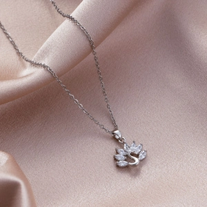 Collier Pendentif Cygne Chaîne En Acier Inoxydable Cuivre Zircon Incrusté Bijoux De Mode Élégant Pour Femmes