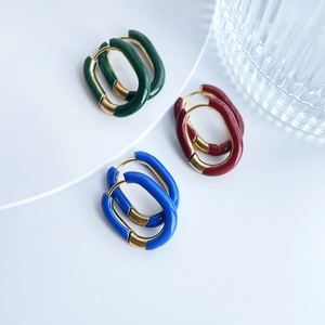 Minimalist U-shaped enamel hoop earrings in green burgundy and blue 18k gold plated steel