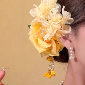 Elegant yellow fabric flower hair clip with pearl tassels and exquisite silk petals
