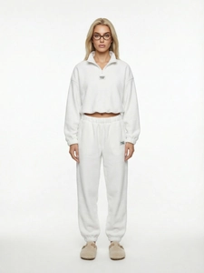 Survêtement blanc en molleton avec sweat à capuche court à demi-zip et pantalon de jogging