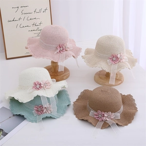Chapeaux de paille pour filles avec bord en dentelle et nœud floral en cinq couleurs