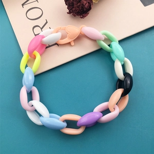 Colorful acrylic U-shaped chain links with heart clasp for DIY jewelry and phone charms
