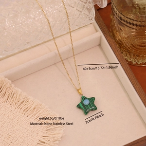 Star-shaped natural stone necklace with green malachite texture and gold-tone chain detail