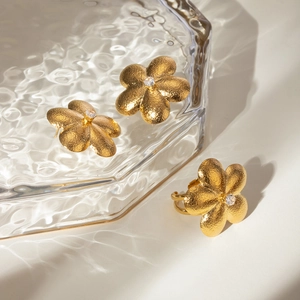18k gold plated stainless steel flower earrings and ring set with crystals