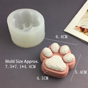 Detailed cat paw silicone mold with finished resin model and precise size dimensions