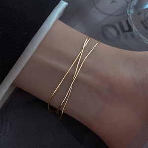 Elegant gold double-layered blade chain bracelet in titanium steel for women fashion
