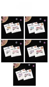 Gros plan de strass de visage autocollants colorés avec diverses formes géométriques