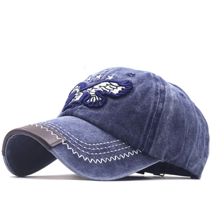 Vintage gewaschene Denim Baseballkappe mit Adlerstickerei und braunem Lederbesatz