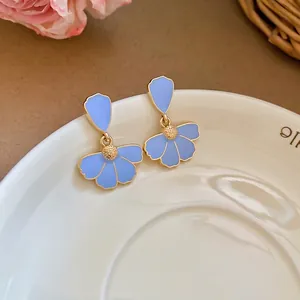 Elegant light blue petal earrings with gold trim and French vintage floral design