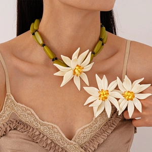 Exaggerated White Flower Jewelry Necklace And Silver Earring Post Studs With Resin Crystal Bamboo Joint Beads For Women