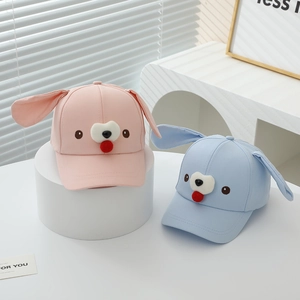 Détails des oreilles de chien 3D et broderie cartoon sur les casquettes pour enfants