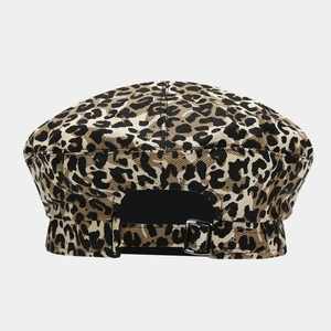 Classic leopard print beret hat with adjustable metal buckle and vintage street style texture