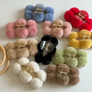 Plush Pom Pom Hair Claw Clip Faux Fur Soft Cute Large Plastic Hair Jaw Clip For Women Korean Style Hair Accessories