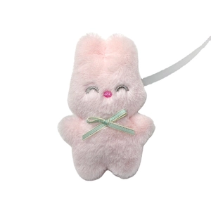 Adorable porte-clés lapin en peluche rose avec nœud papillon vert pour sacs