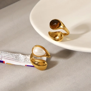 Waterdrop 18k gold plated stainless steel rings with tiger eye stone and pearl accents