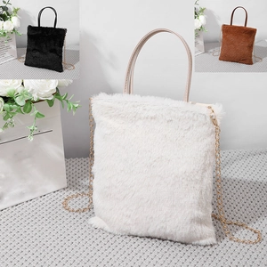 Women Faux Fur Crossbody Bag Plush Handbag With Metal Chain Korean Chic Autumn Winter Versatile Small Shoulder Bag