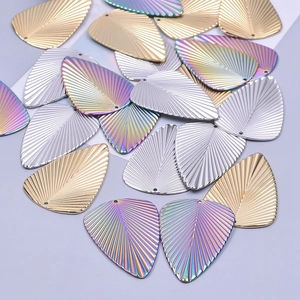 Leaf shaped stainless steel jewelry charms in gold, silver and rainbow colors for DIY crafts