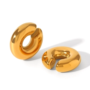 Chunky C-shaped hoop earrings in 18K gold plated stainless steel with mirror polish