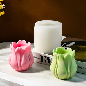 Moule en silicone tulipe DIY avec bougies finies en forme de fleurs roses et vertes
