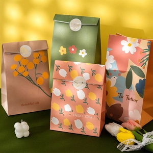 Cartoon floral paper gift bags with stickers for Children's Day party favors